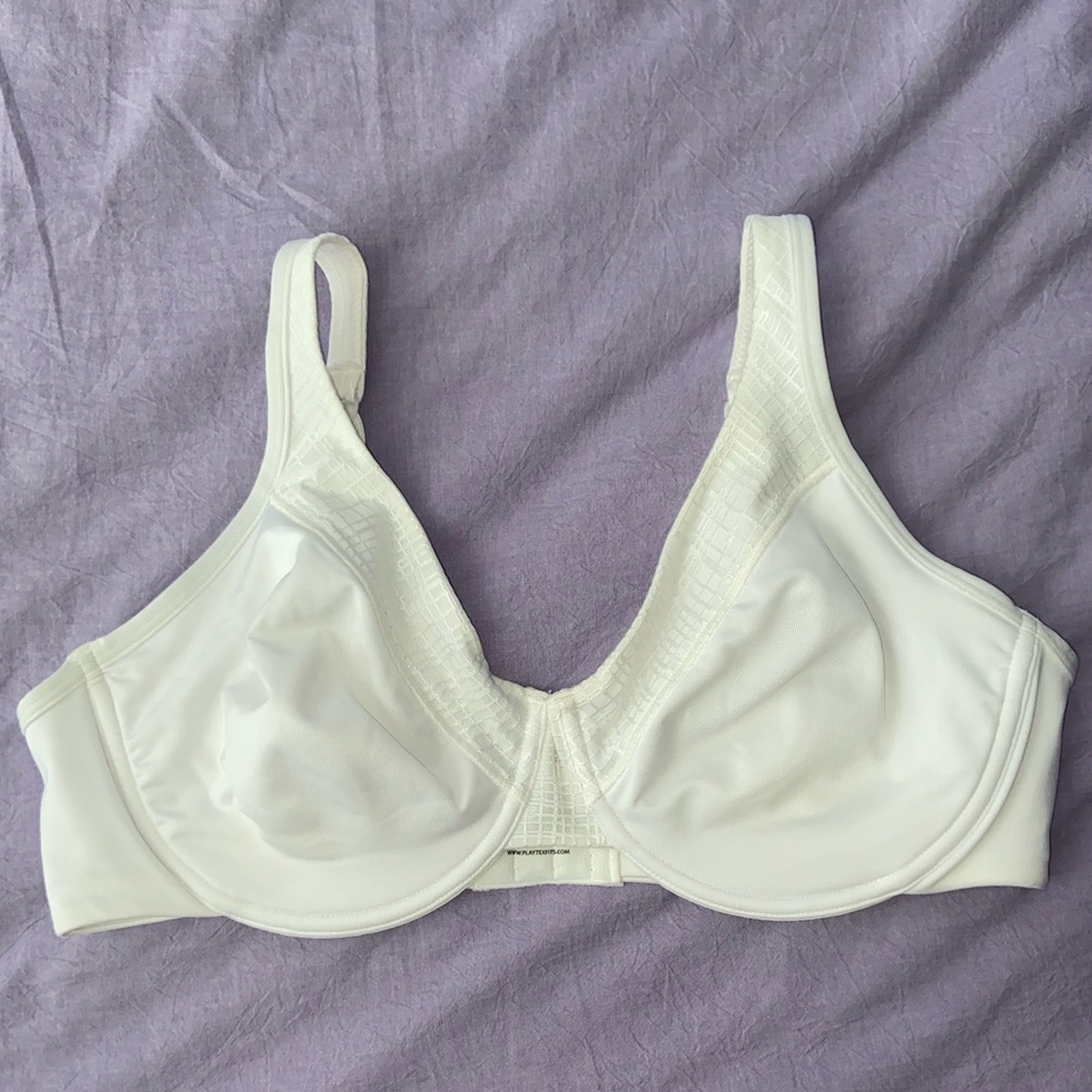 Playtex Women Breathably Cool Underwire Bra
